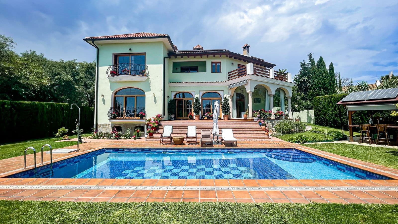 Detached Villa in El Rosario, Marbella East
