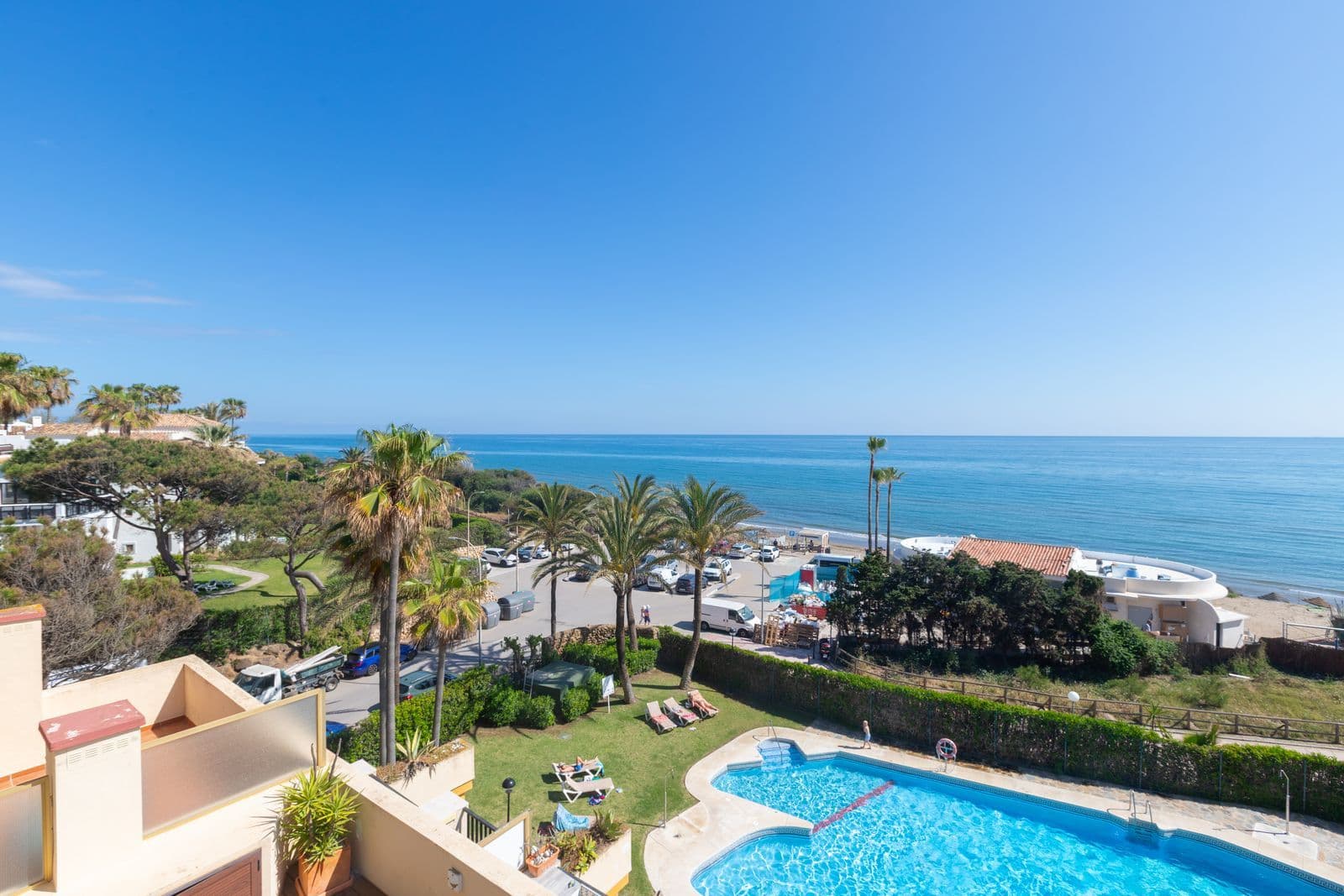 Penthouse in Elviria, Marbella East