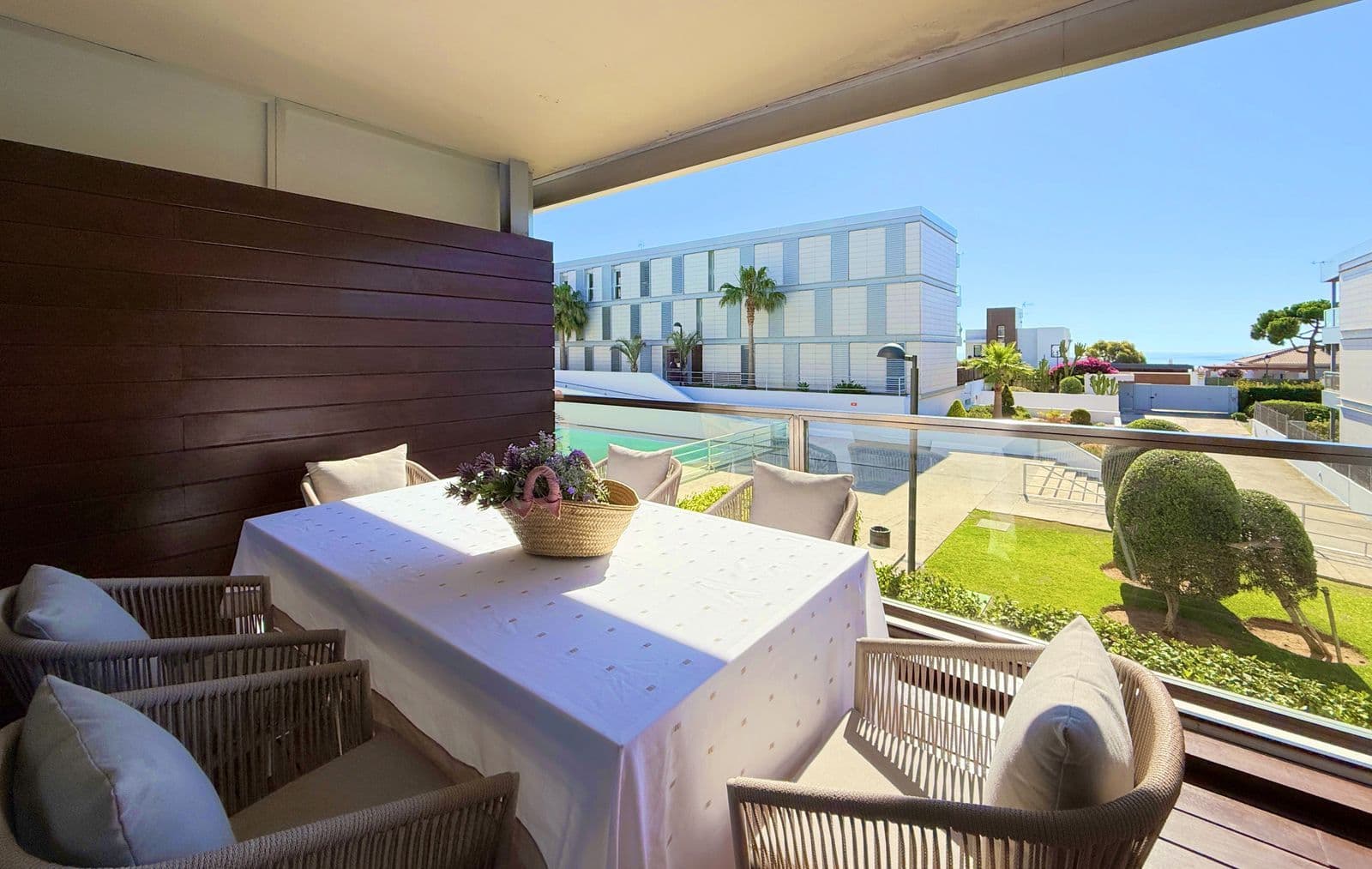Middle Floor Apartment in La Duquesa, Manilva