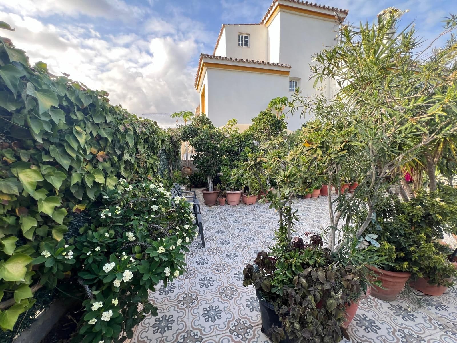 Semi-Detached House in Estepona, Estepona