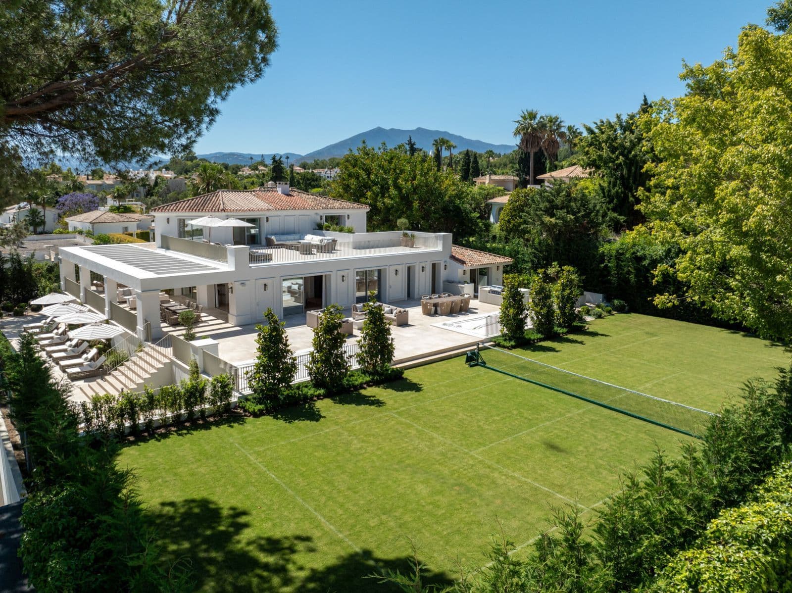 Detached Villa in Nagüeles, Marbella