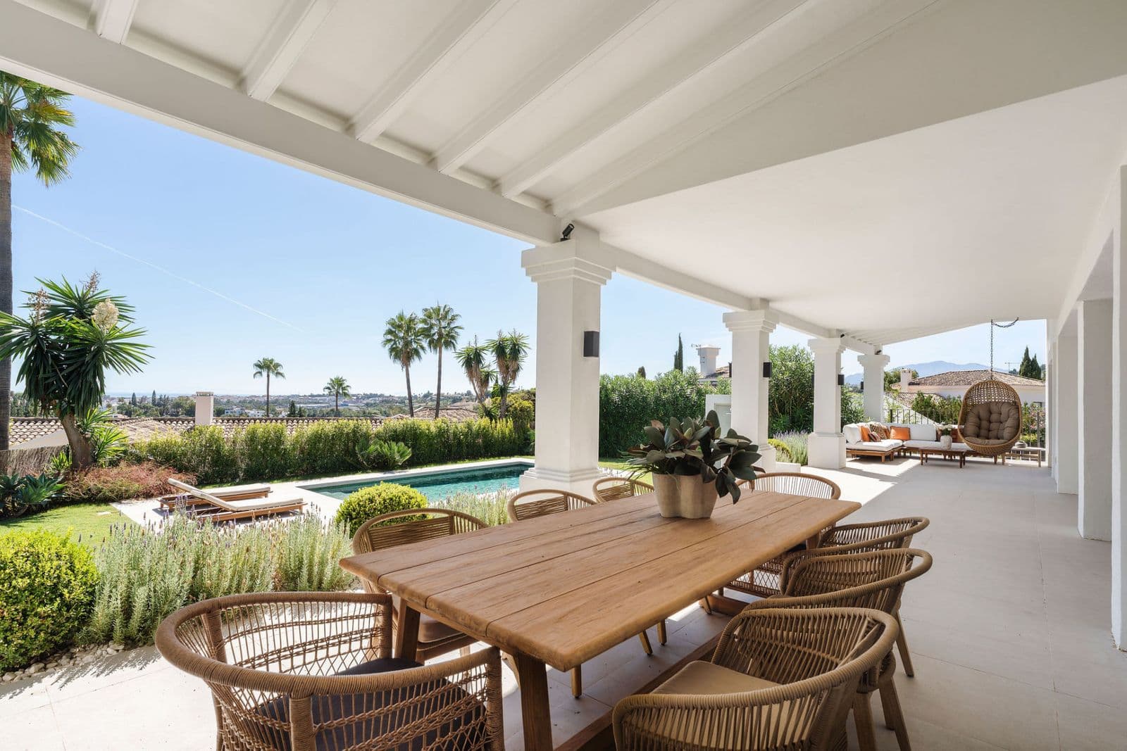 Detached Villa in Nueva Andalucía, Nueva Andalucía