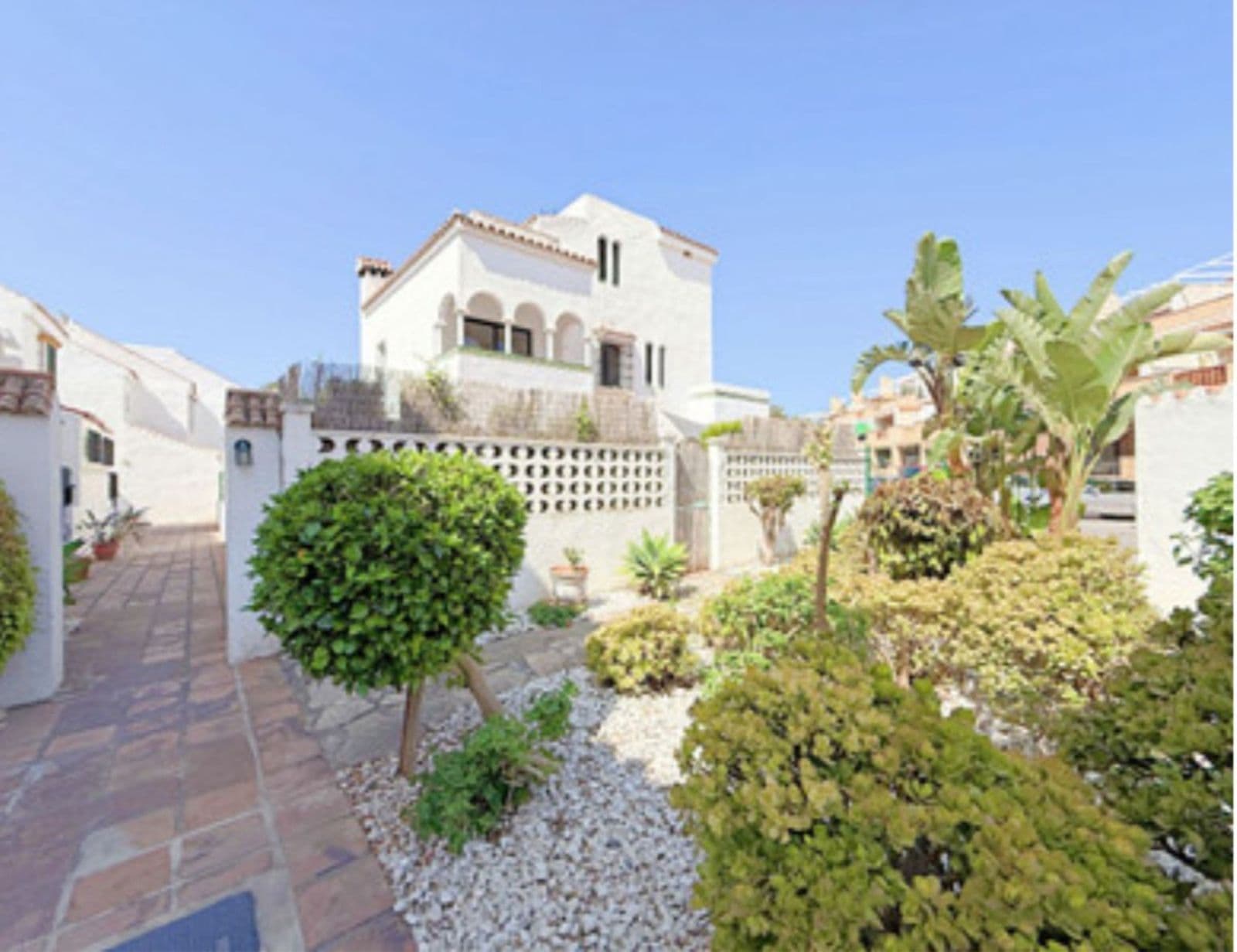 Semi-Detached House in Manilva, Manilva