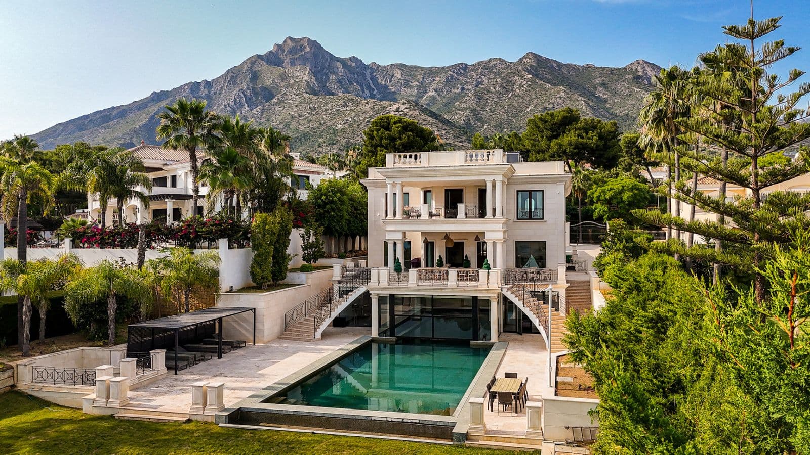 Detached Villa in Sierra Blanca, Marbella