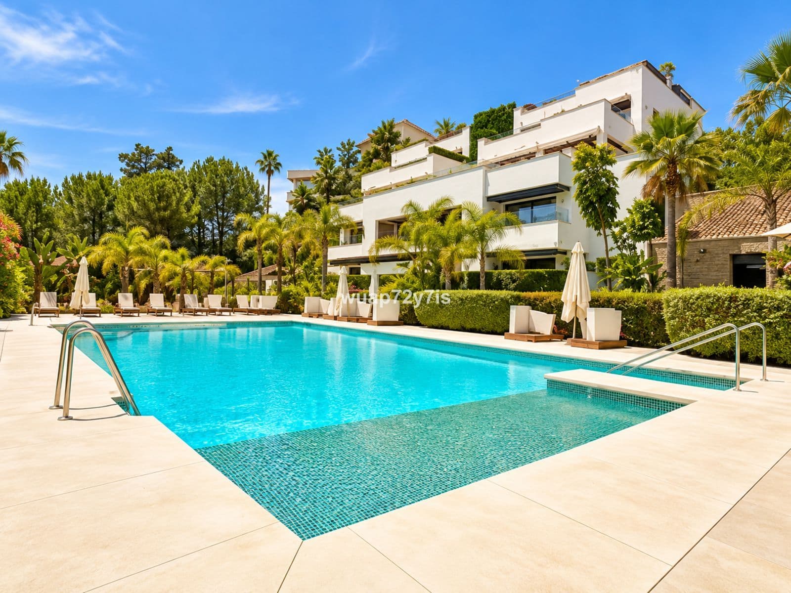 Ground Floor Apartment in The Golden Mile, Marbella