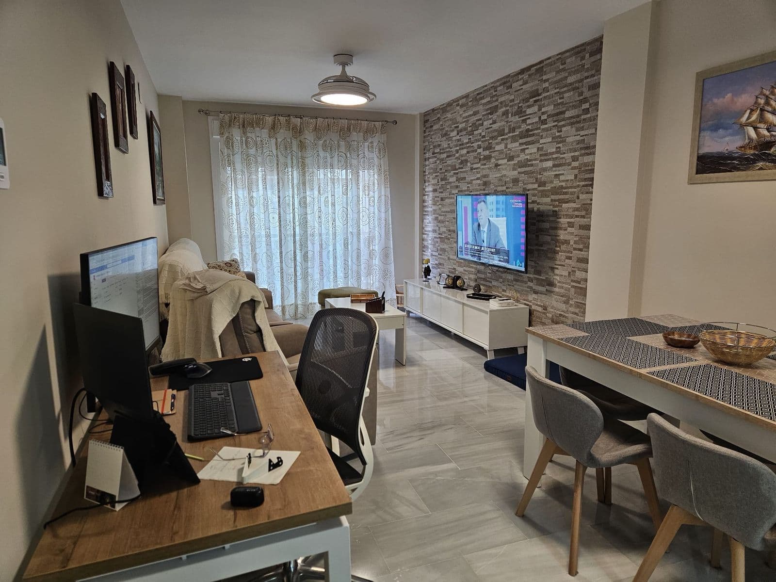Middle Floor Apartment in Fuengirola, Fuengirola