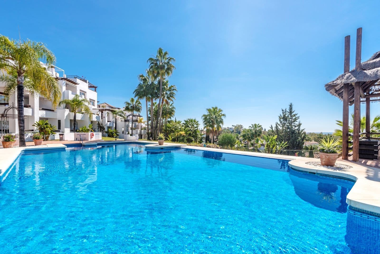 Ground Floor Apartment in Nueva Andalucía, Nueva Andalucía