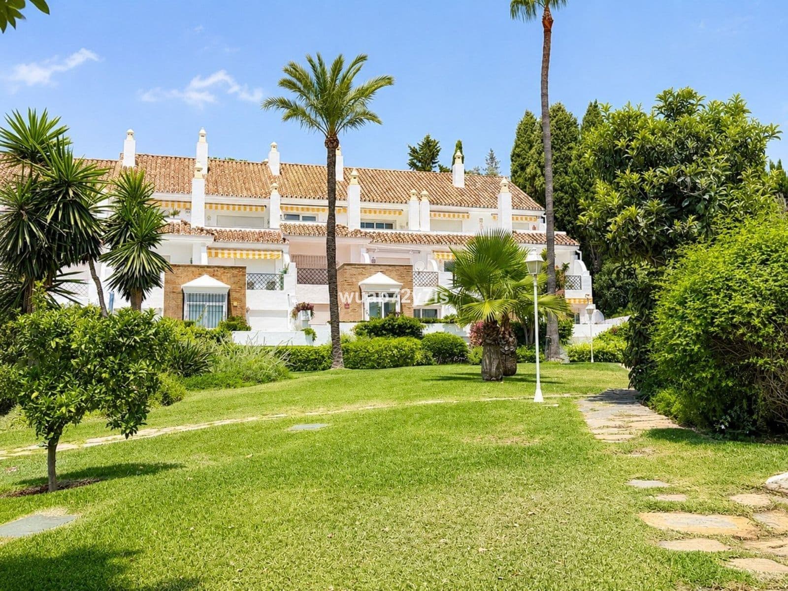 Townhouse in El Paraiso, Estepona