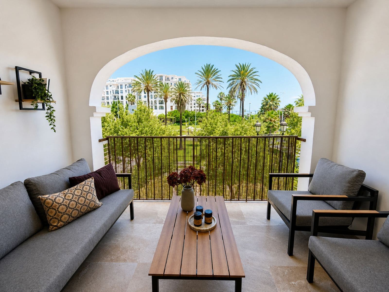 Middle Floor Apartment in La Duquesa, Manilva