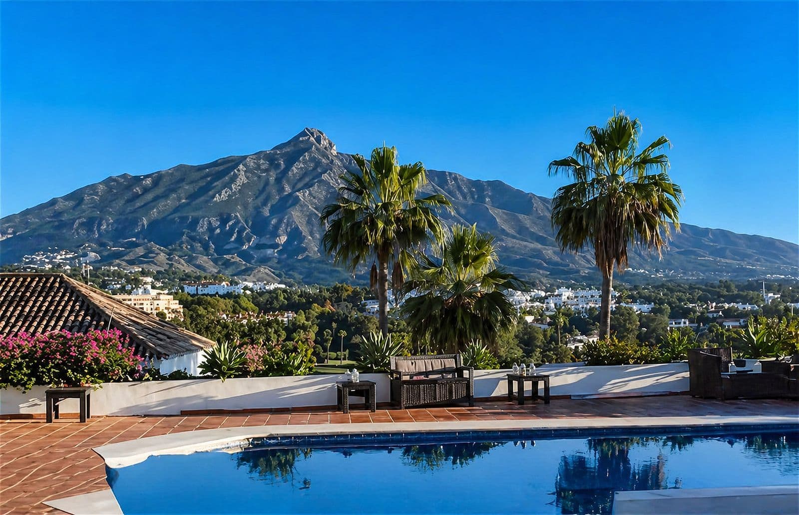 Detached Villa in Nueva Andalucía, Nueva Andalucía