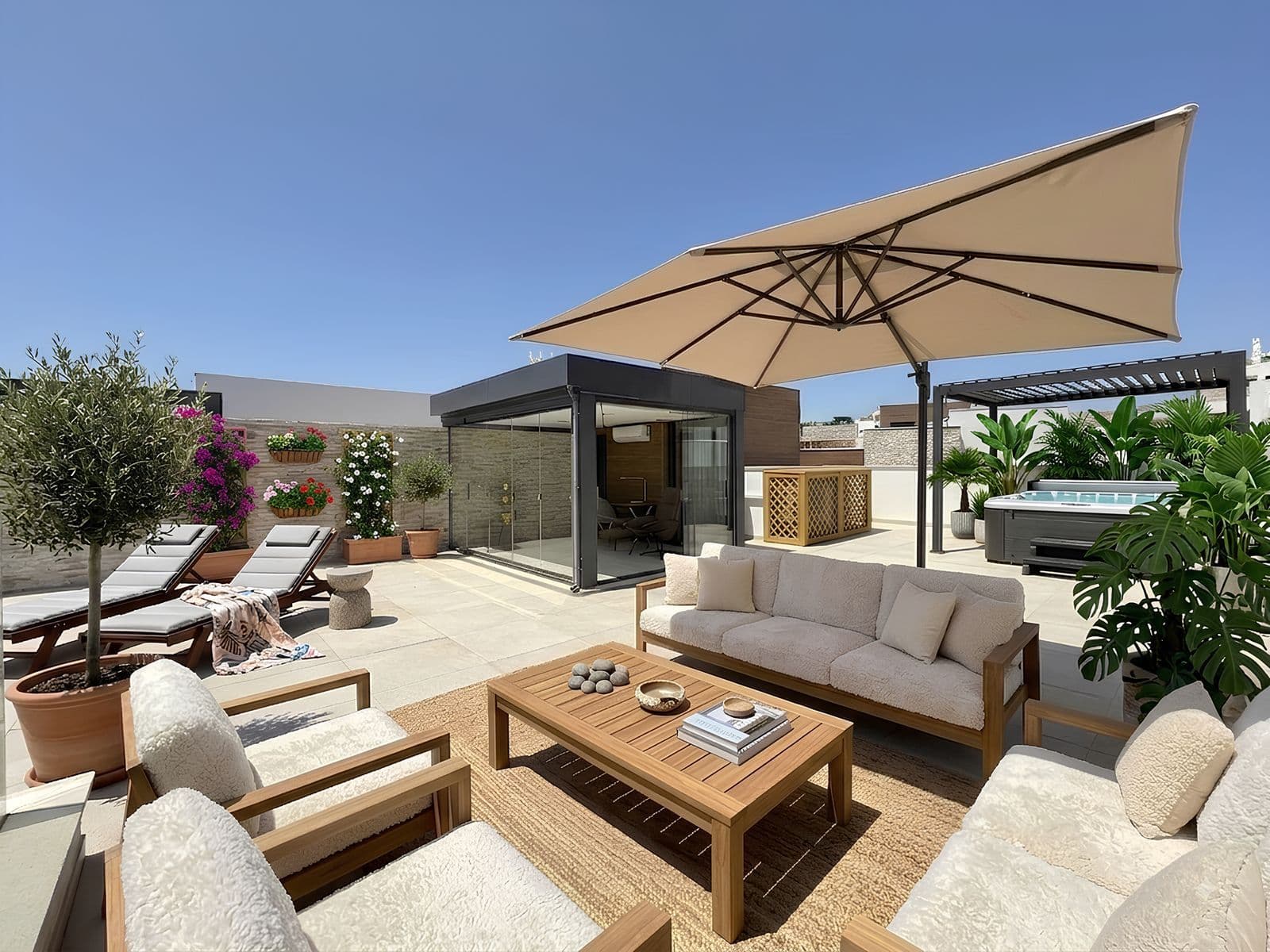 Penthouse in Cabopino, Marbella East