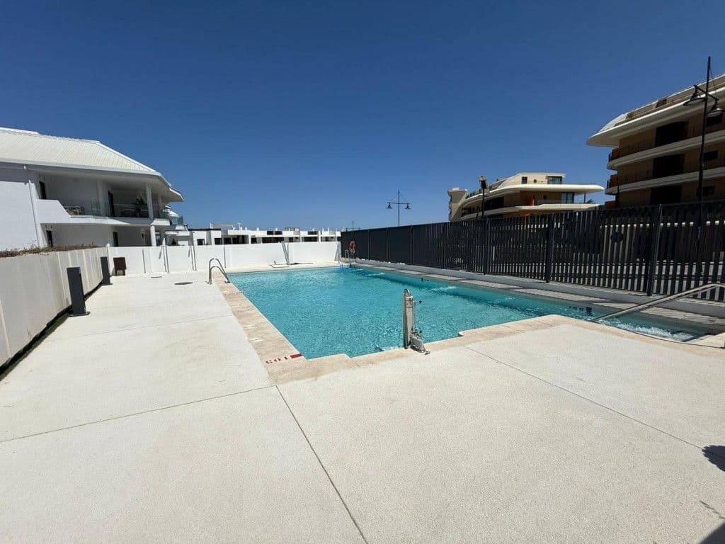 Middle Floor Apartment in Fuengirola, Fuengirola