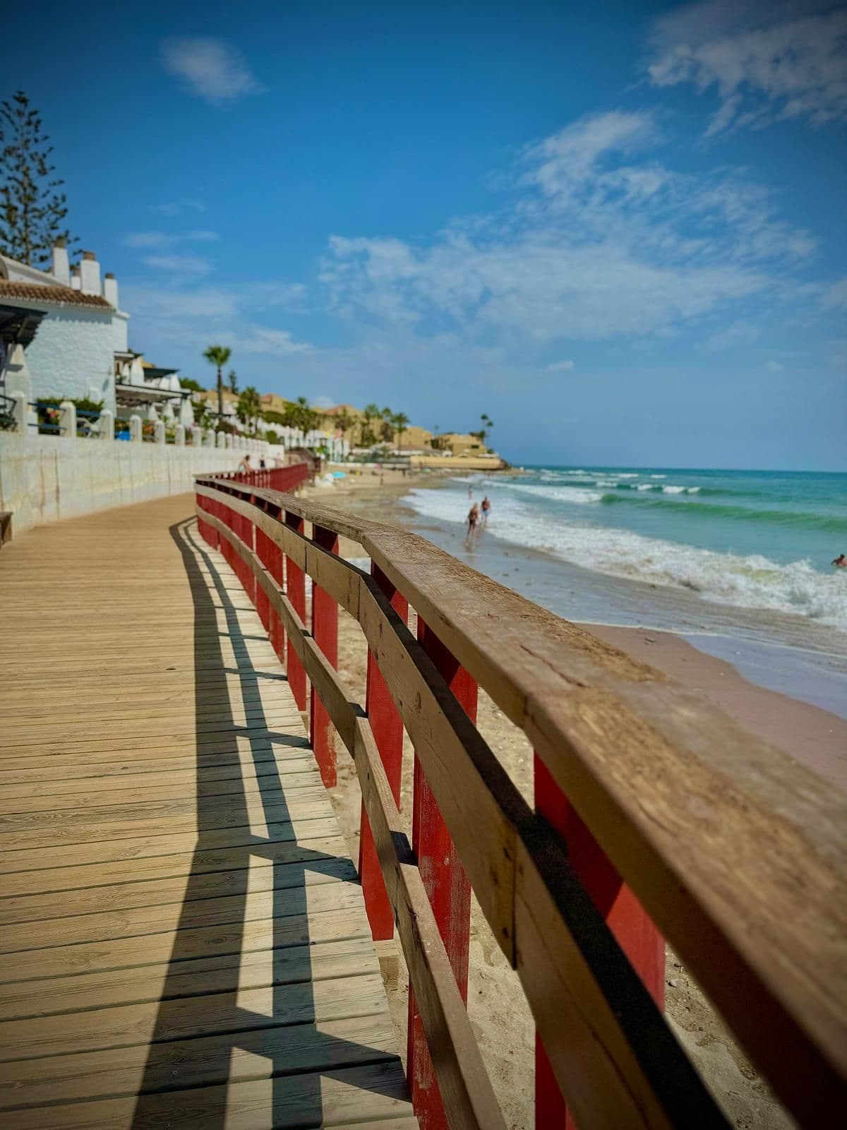Middle Floor Apartment in Calahonda, Mijas
