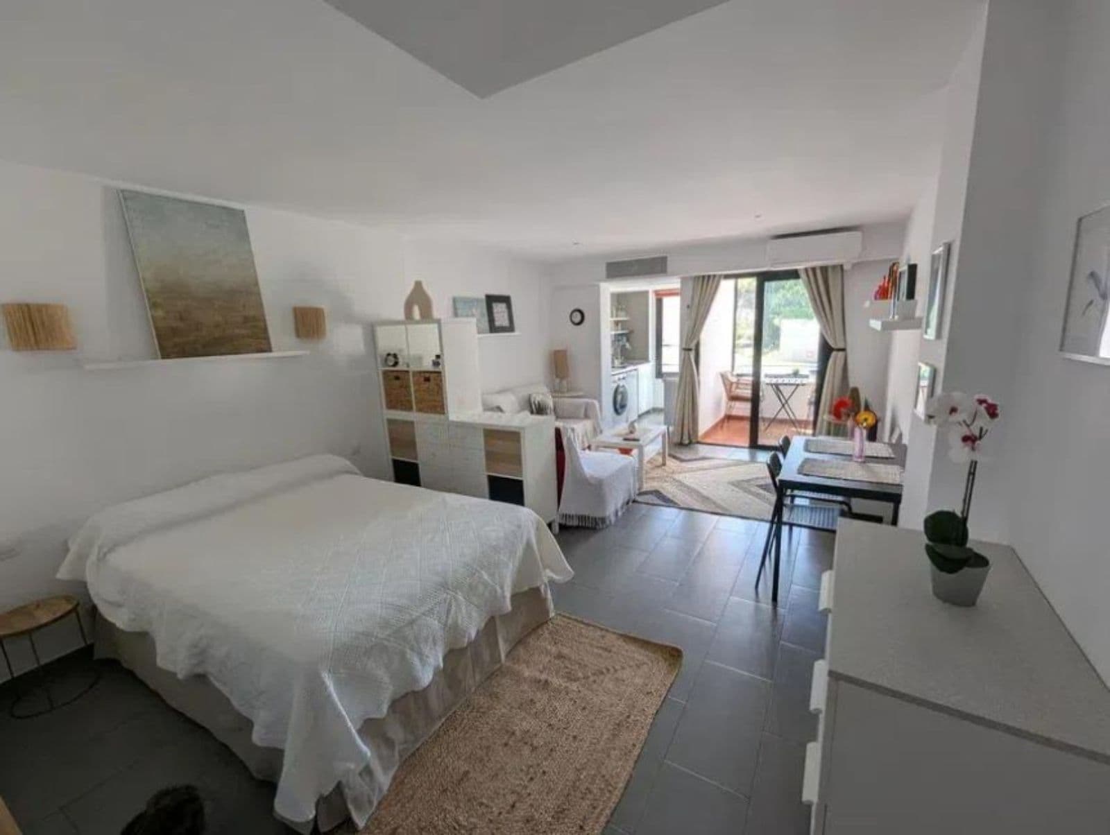 Middle Floor Studio in Sotogrande Costa, Sotogrande