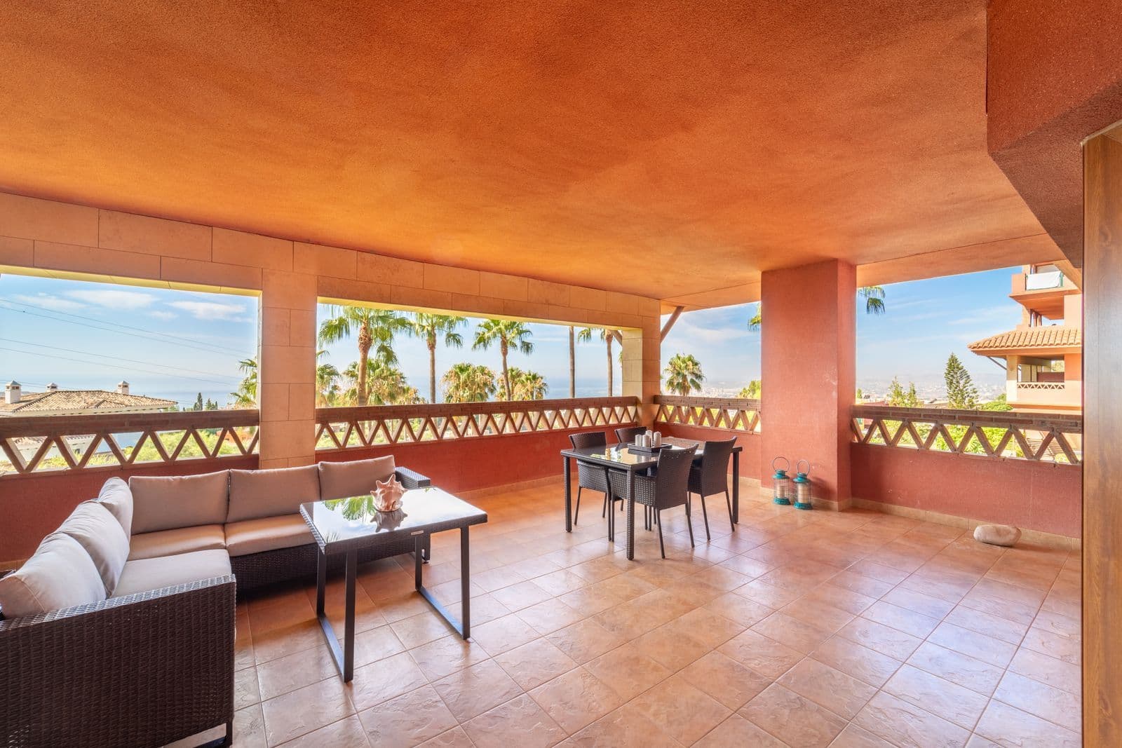 Middle Floor Apartment in Benalmadena, Benalmádena