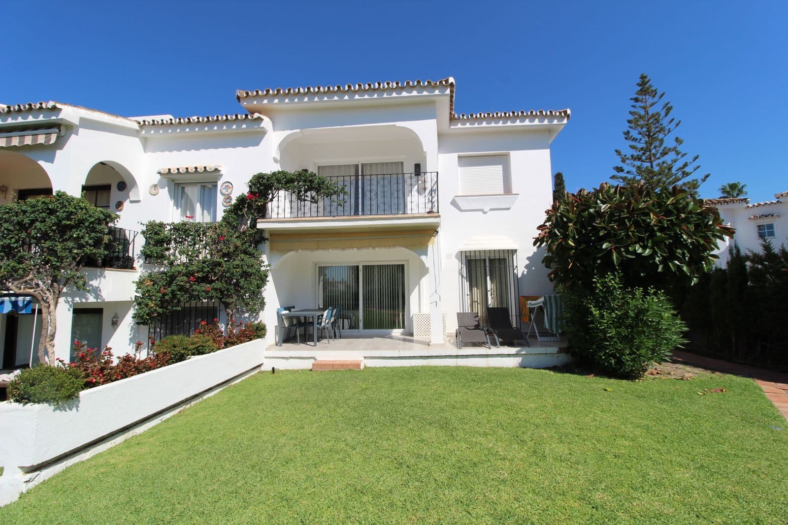 Ground Floor Apartment in El Paraiso, Estepona