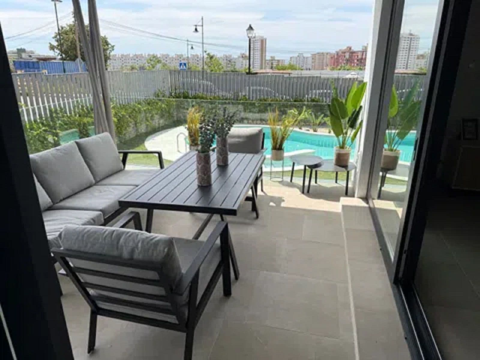 Middle Floor Apartment in Los Pacos, Fuengirola