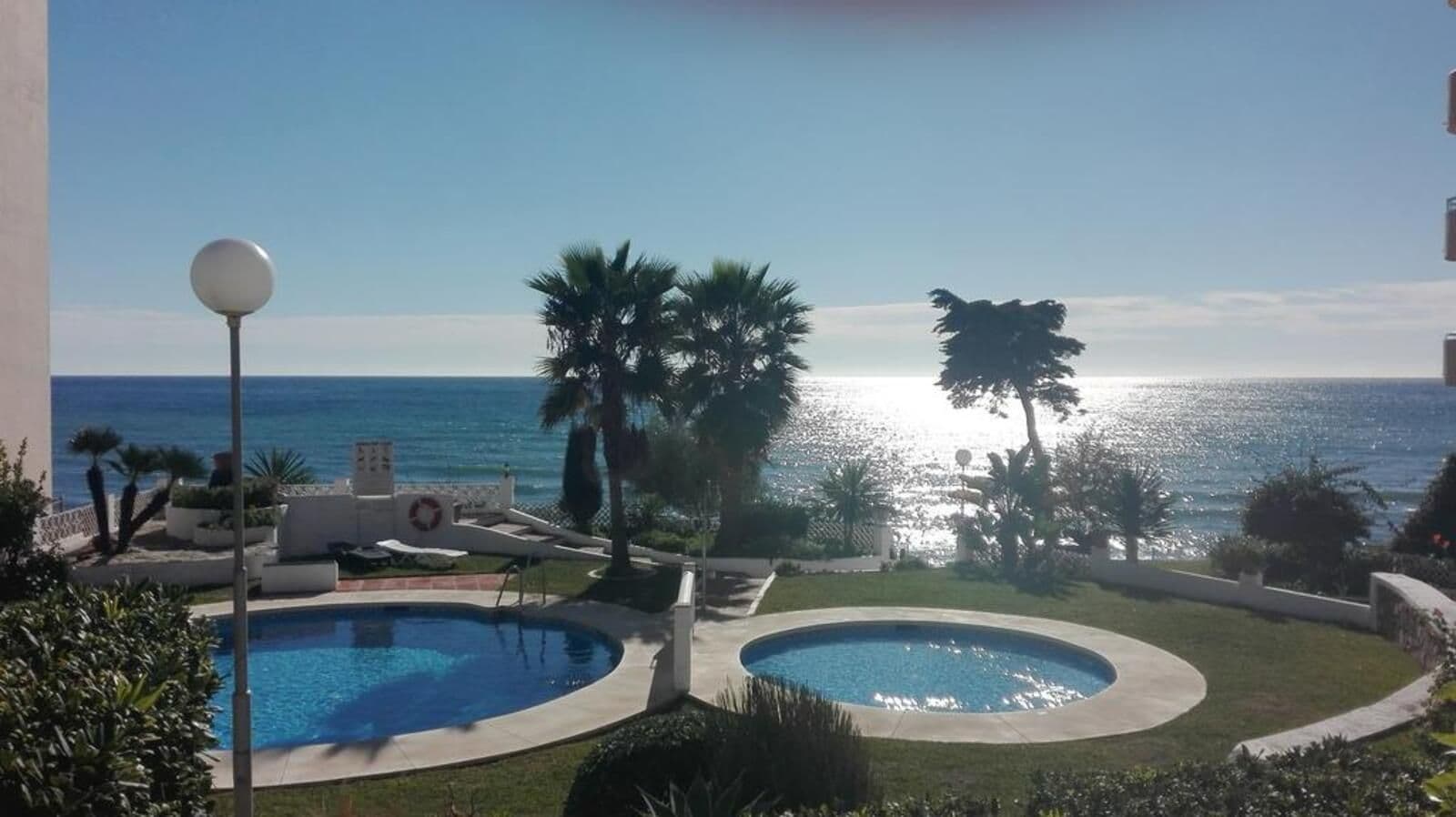 Middle Floor Apartment in Calahonda, Mijas