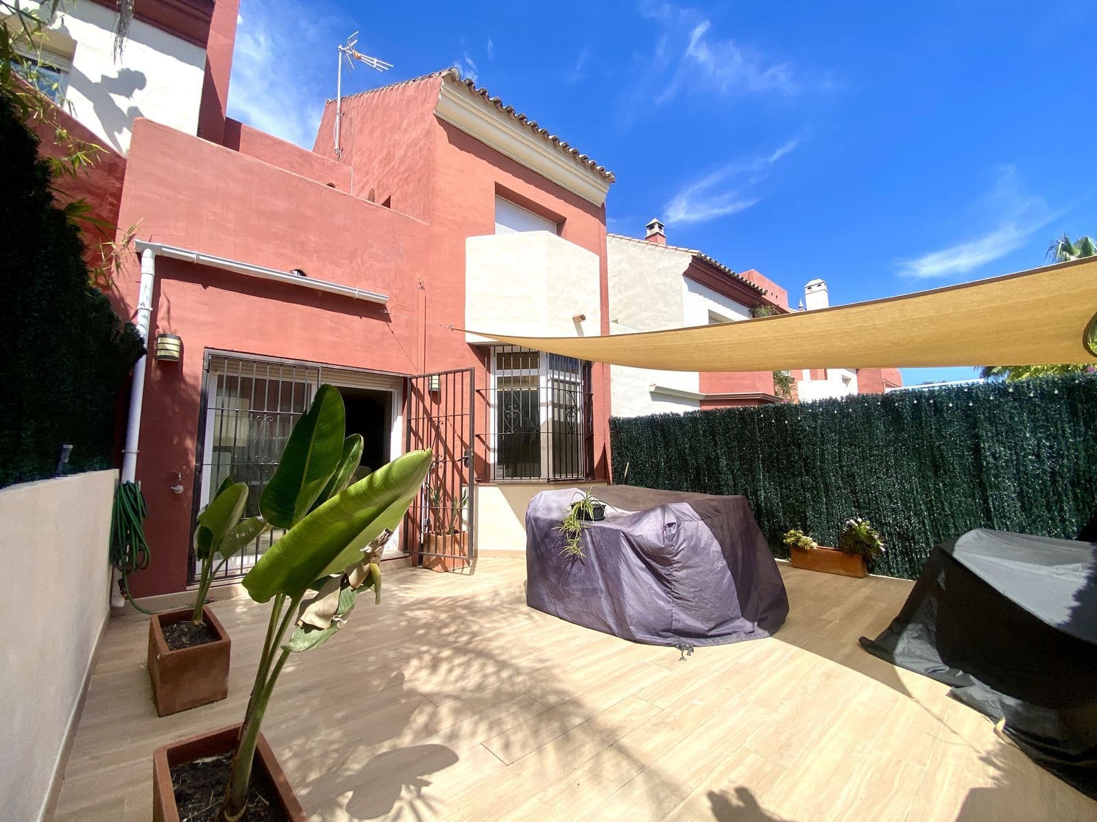 Townhouse in Estepona, Estepona