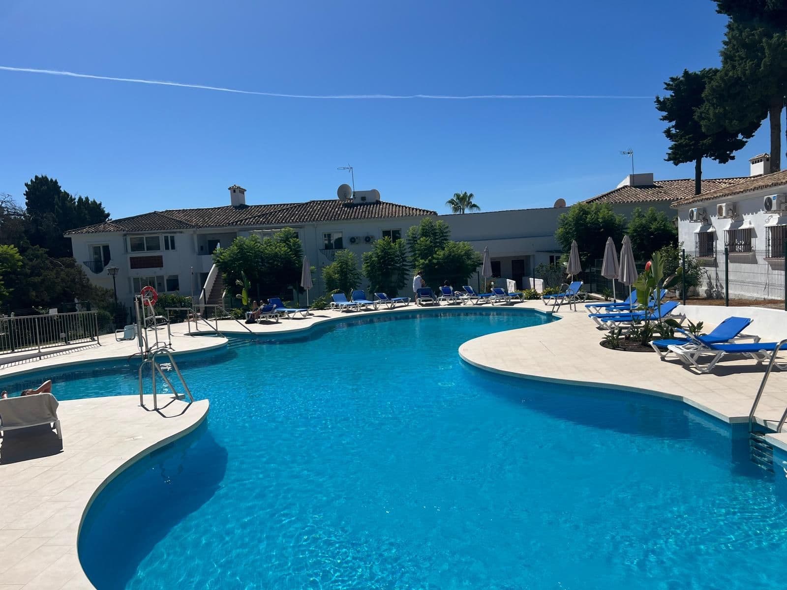 Top Floor Apartment in El Paraiso, Estepona