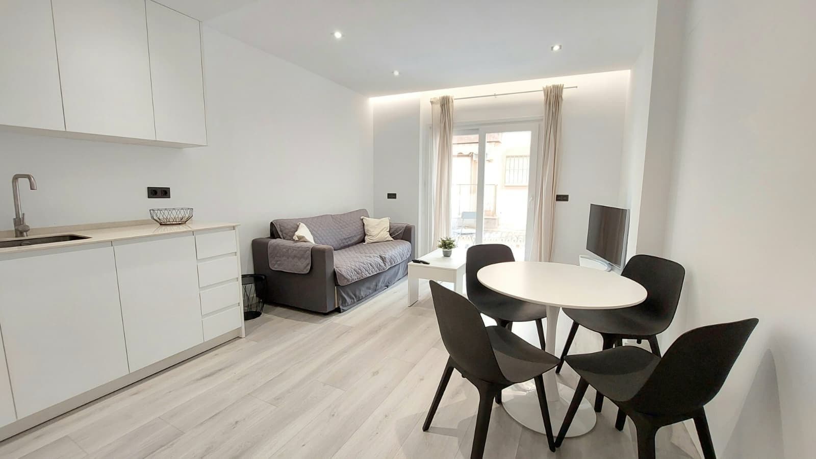 Middle Floor Apartment in Fuengirola, Fuengirola