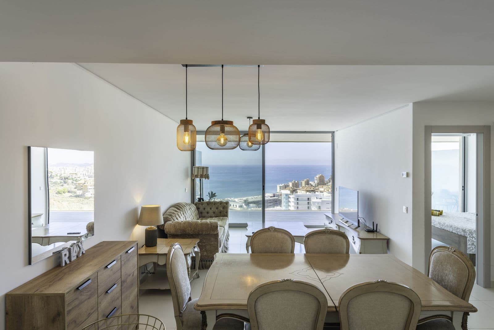 Middle Floor Apartment in Higueron, Fuengirola