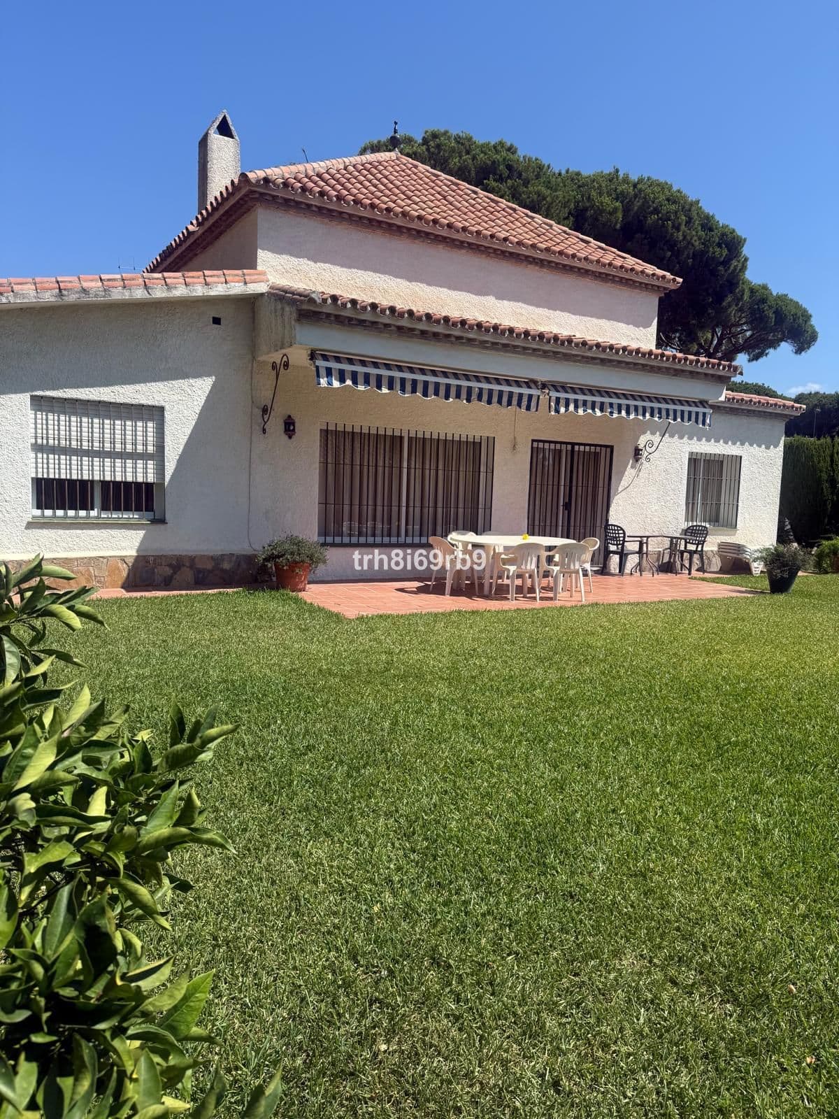 Detached Villa in Benamara, Estepona