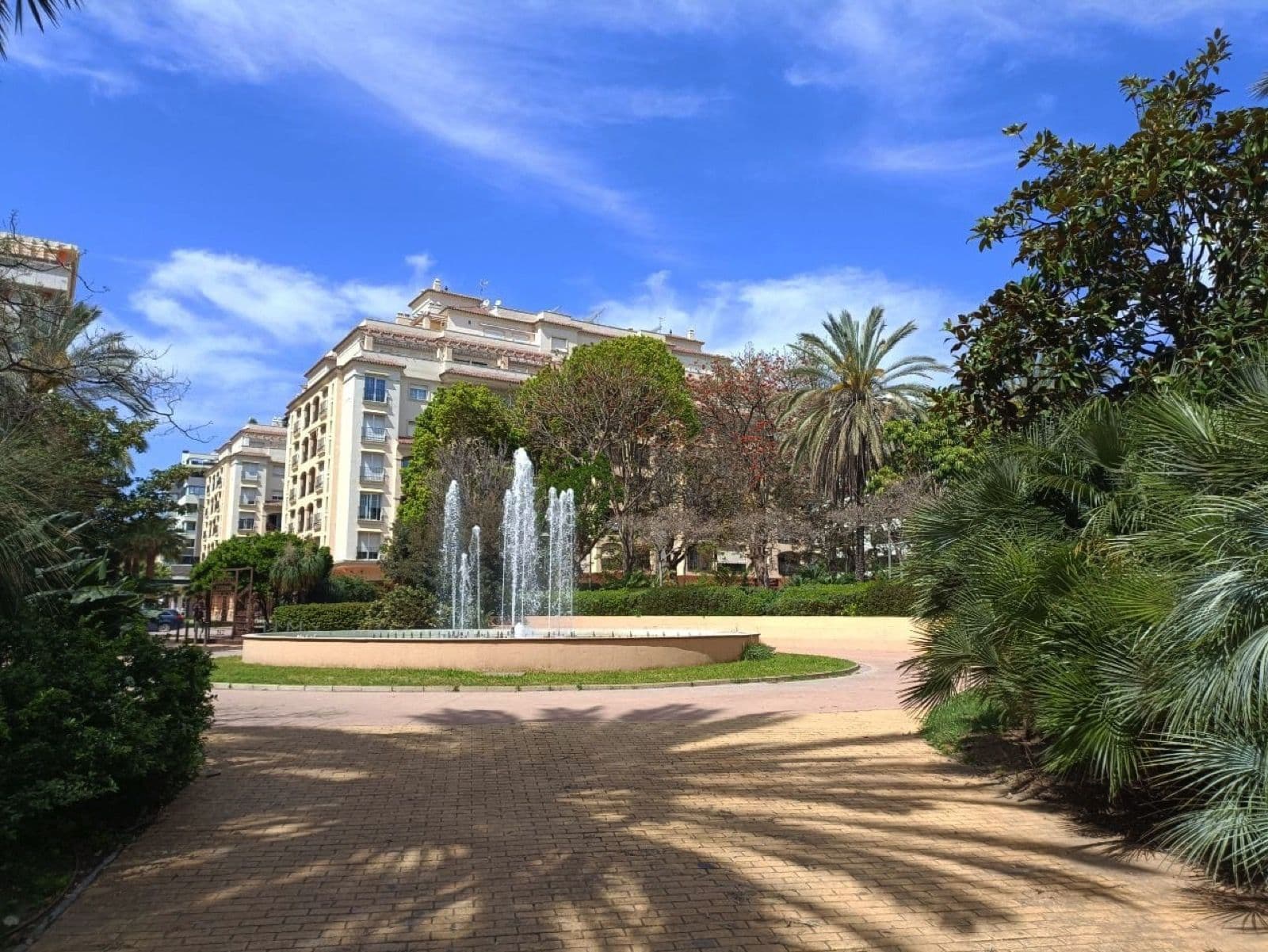 Middle Floor Apartment in Estepona, Estepona