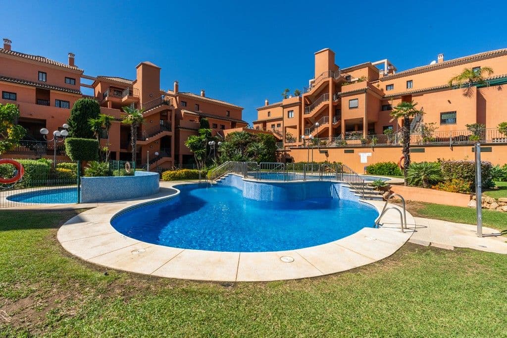 Middle Floor Apartment in Elviria, Marbella East