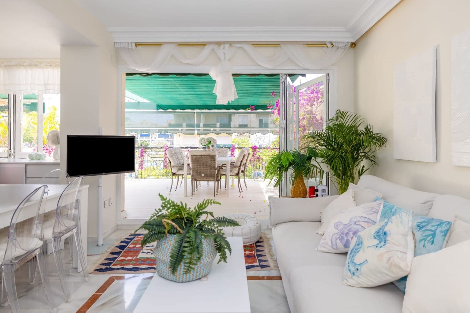 Middle Floor Apartment in Nueva Andalucía, Nueva Andalucía