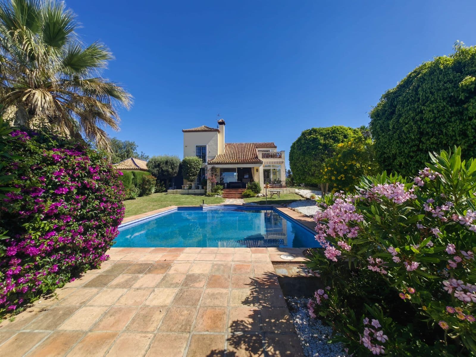 Detached Villa in Estepona, Estepona