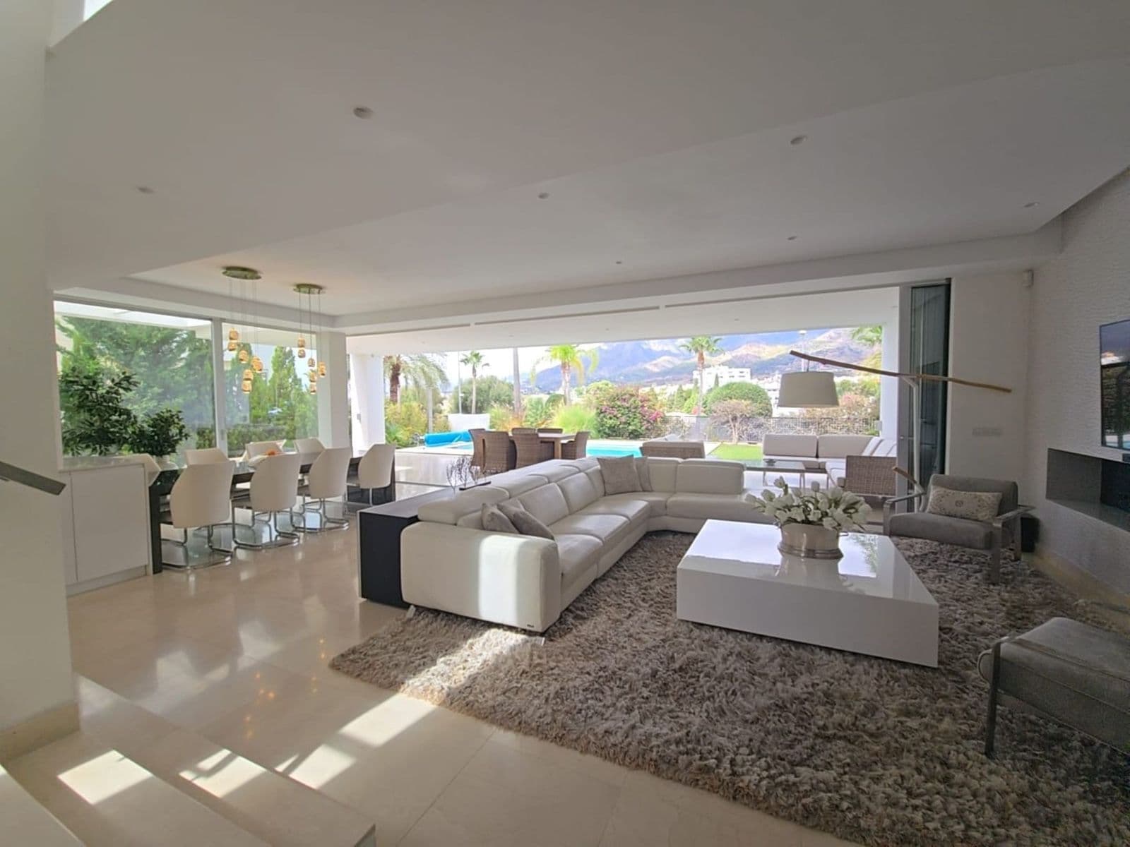 Detached Villa in Río Real, Marbella East