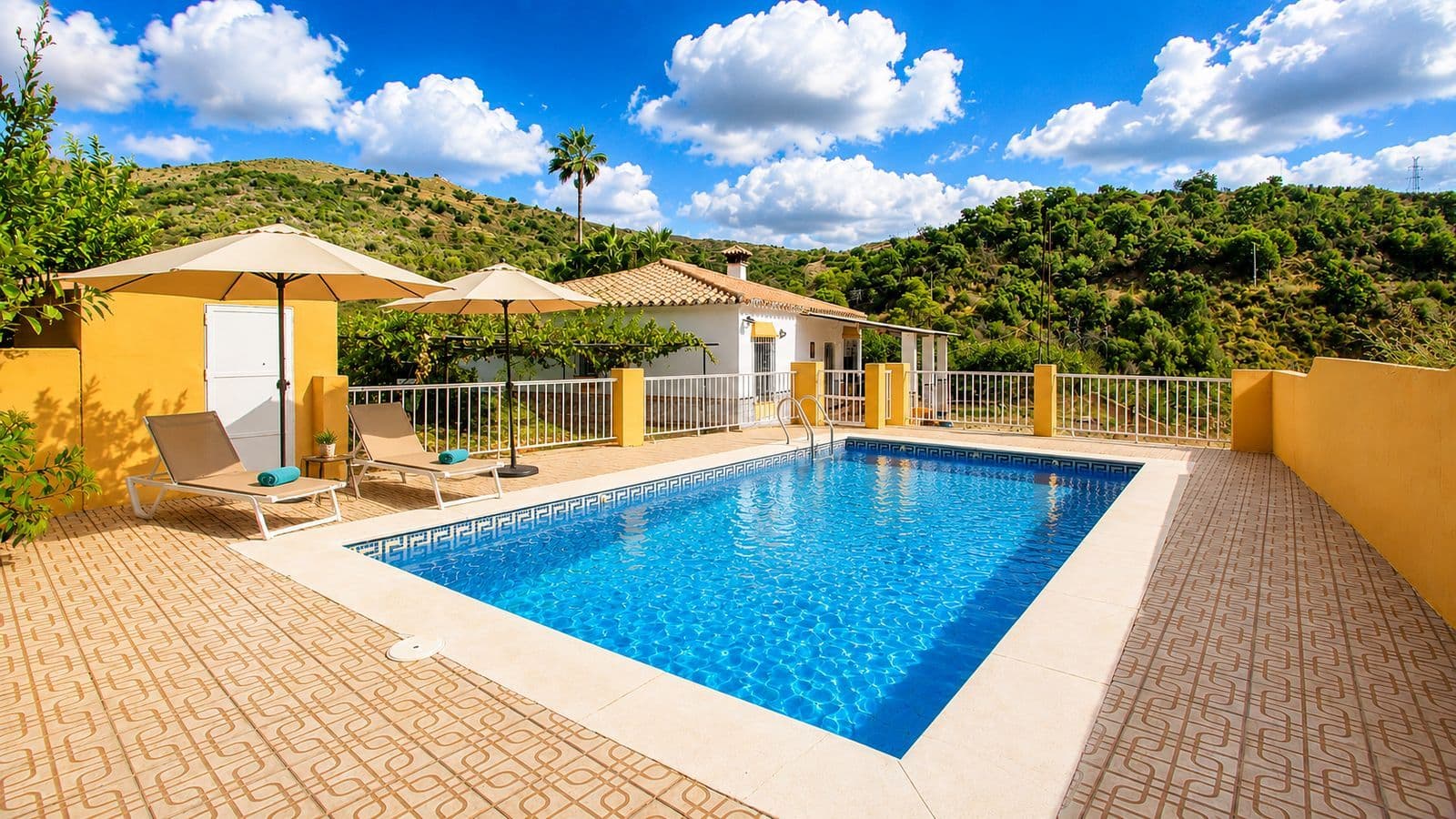Finca - Cortijo in Estepona, Estepona