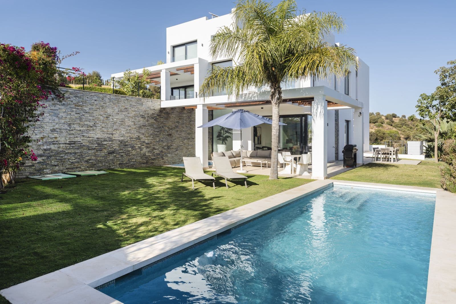 Semi-Detached House in Cabopino, Marbella East