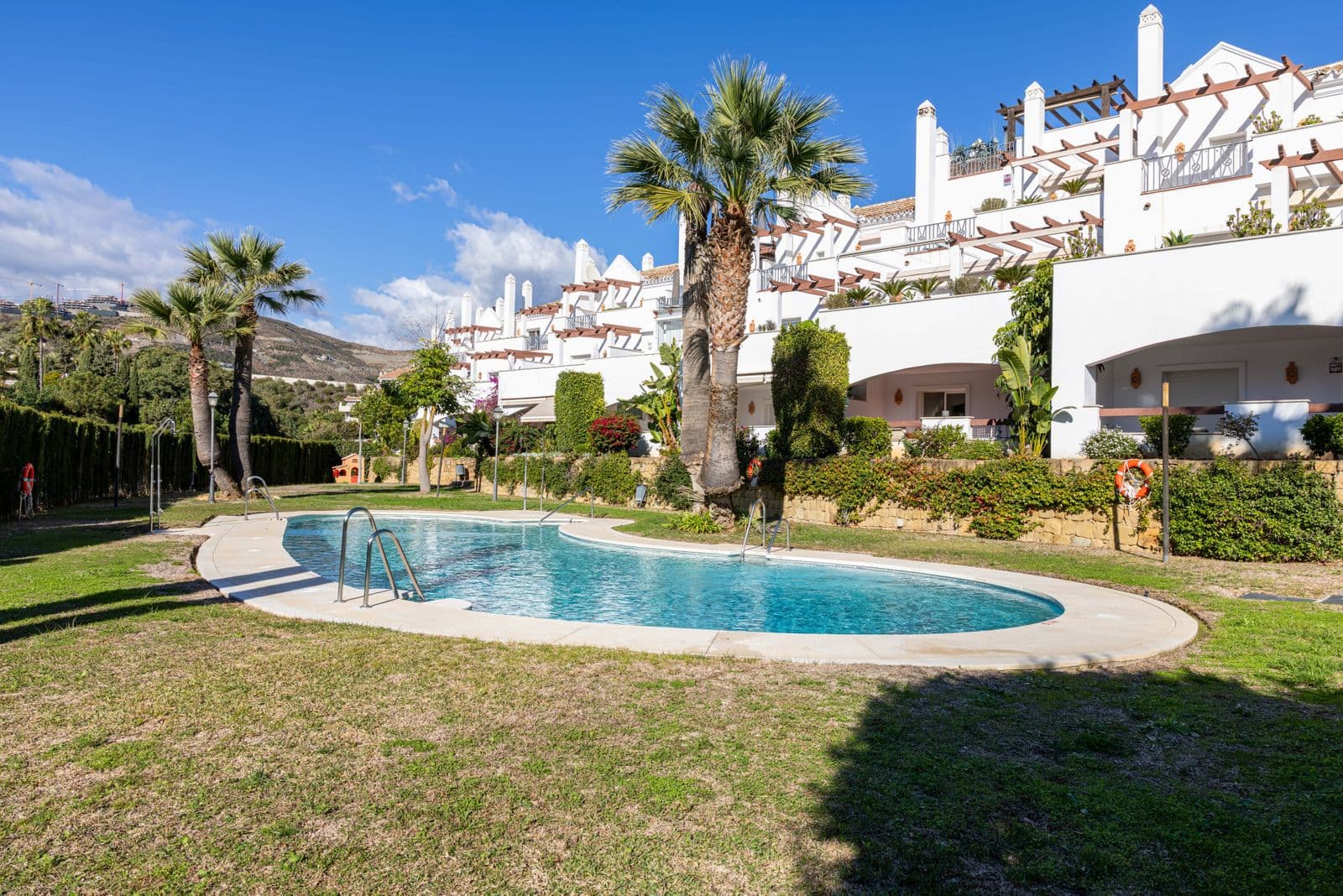 Middle Floor Apartment in Nueva Andalucía, Nueva Andalucía
