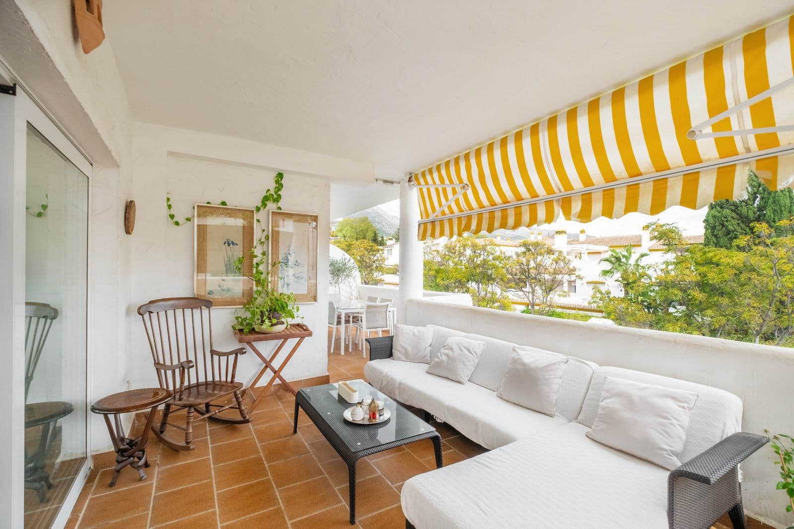 Middle Floor Apartment in The Golden Mile, Marbella