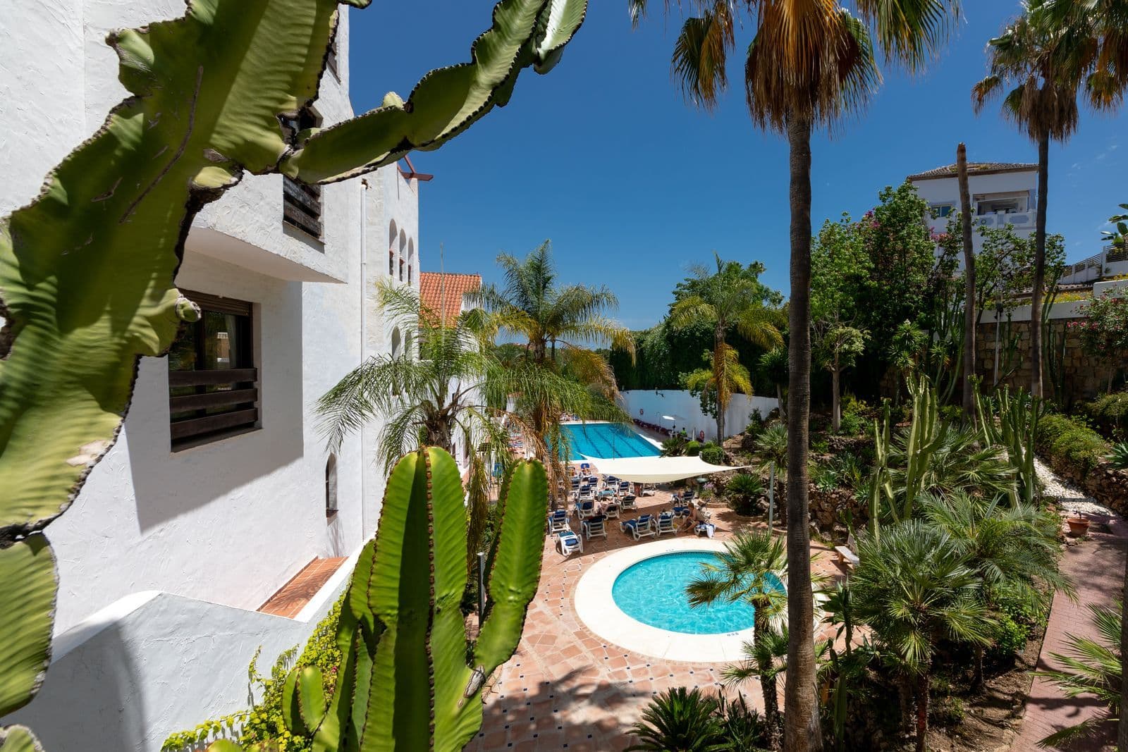 Middle Floor Apartment in Nueva Andalucía, Nueva Andalucía