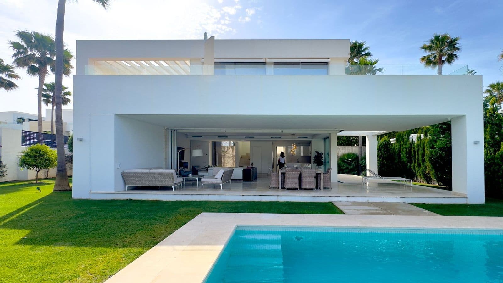 Detached Villa in Río Real, Marbella East
