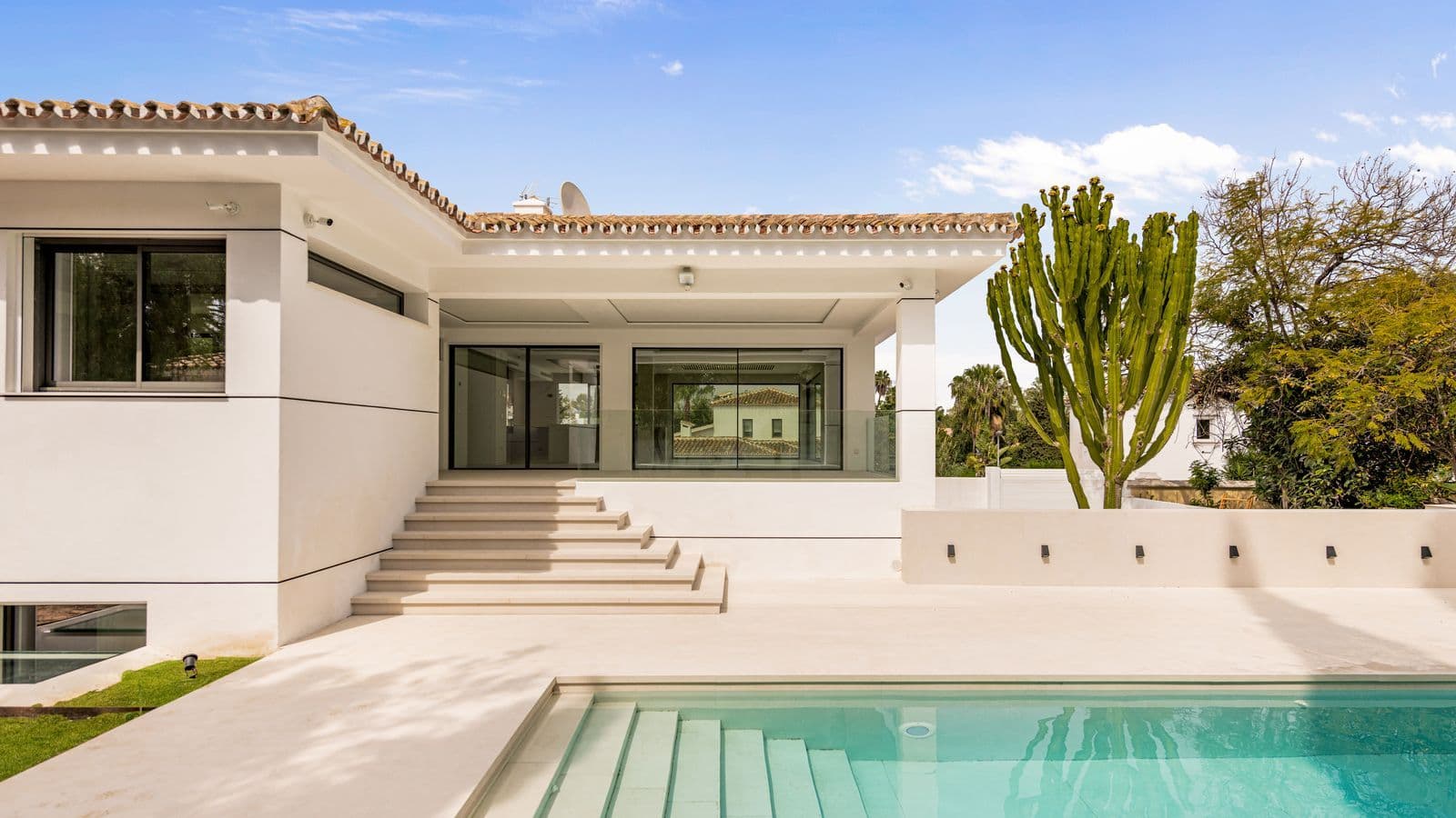 Detached Villa in Guadalmina Alta, Marbella
