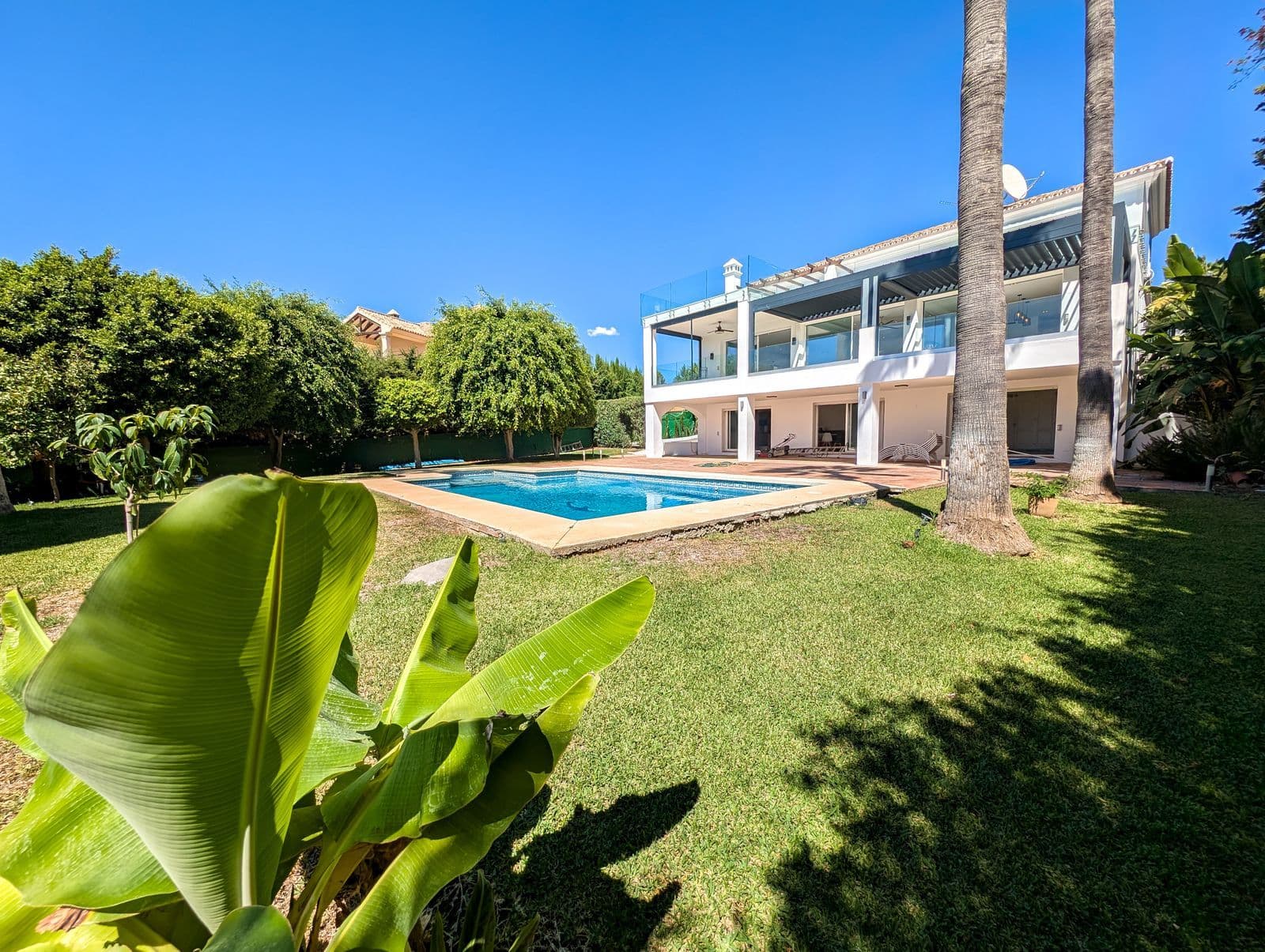 Detached Villa in Nueva Andalucía, Nueva Andalucía