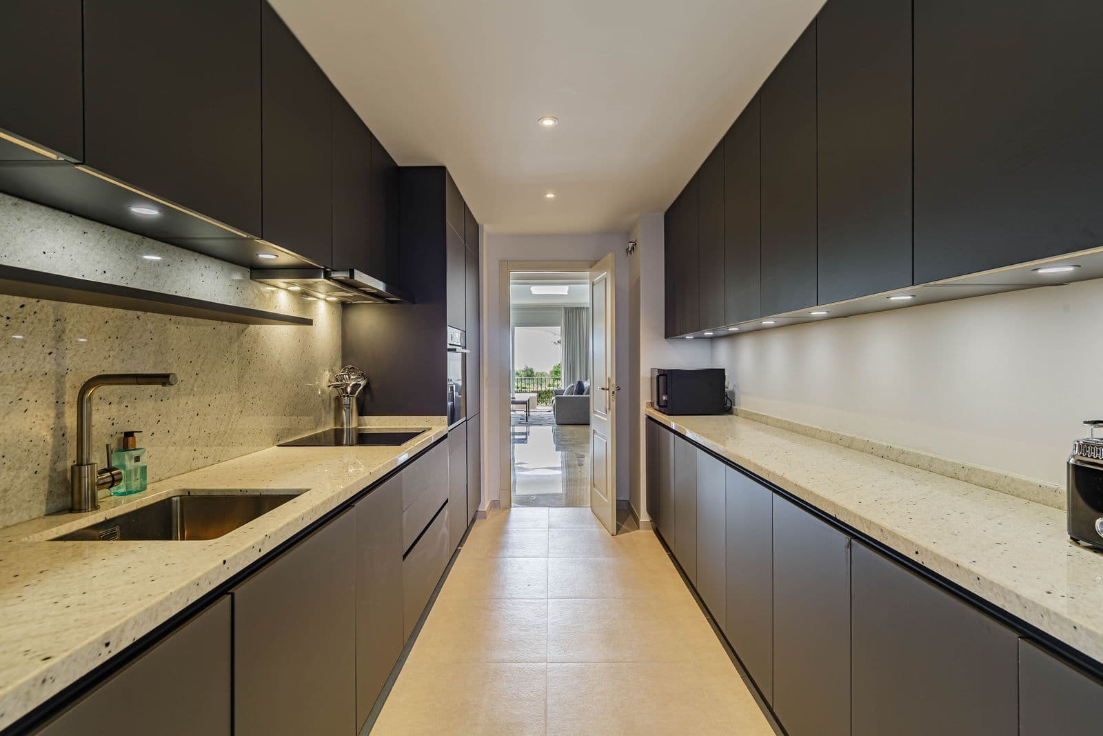 Ground Floor Apartment in La Quinta, Benahavís