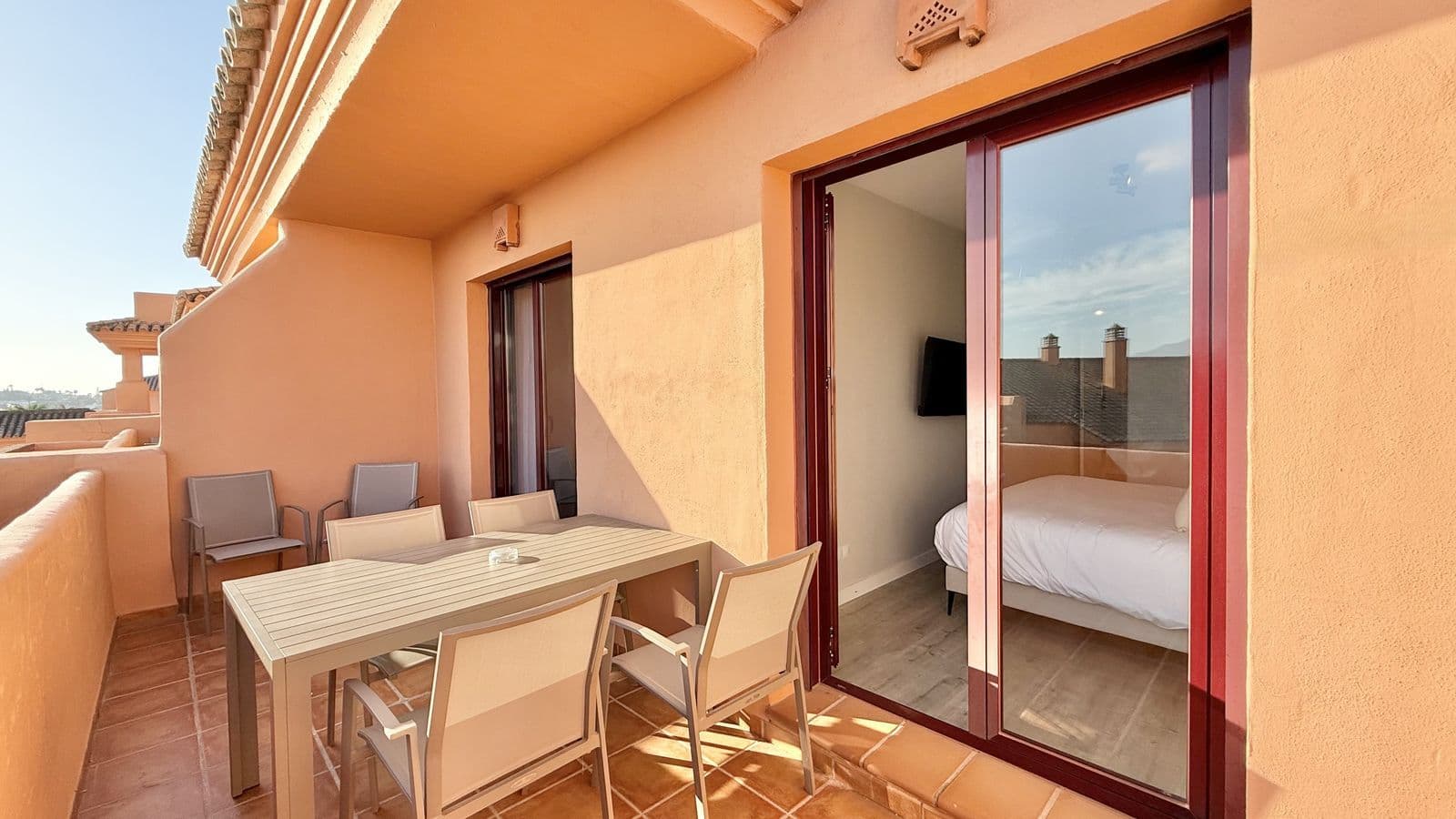 Middle Floor Apartment in Benahavís, Benahavís