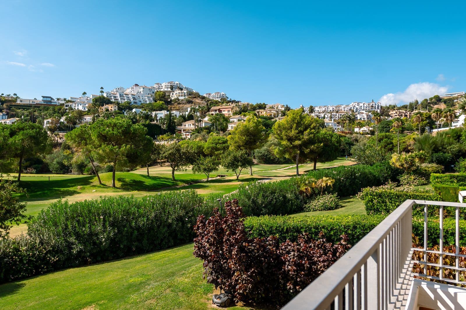 Middle Floor Apartment in Los Arqueros, Benahavís