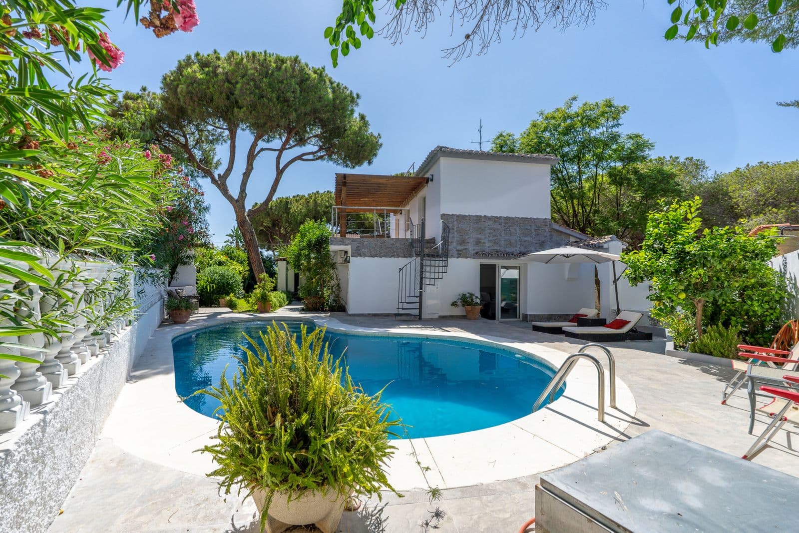 Detached Villa in Marbesa, Marbella East