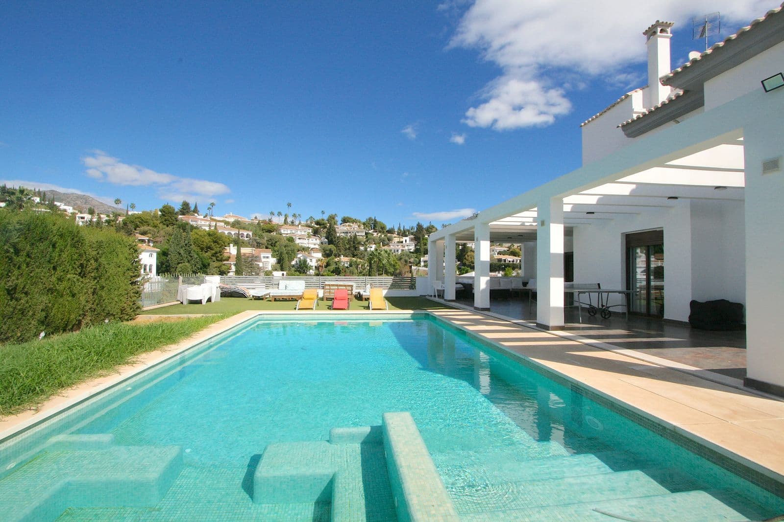 Detached Villa in Sierrezuela, Mijas