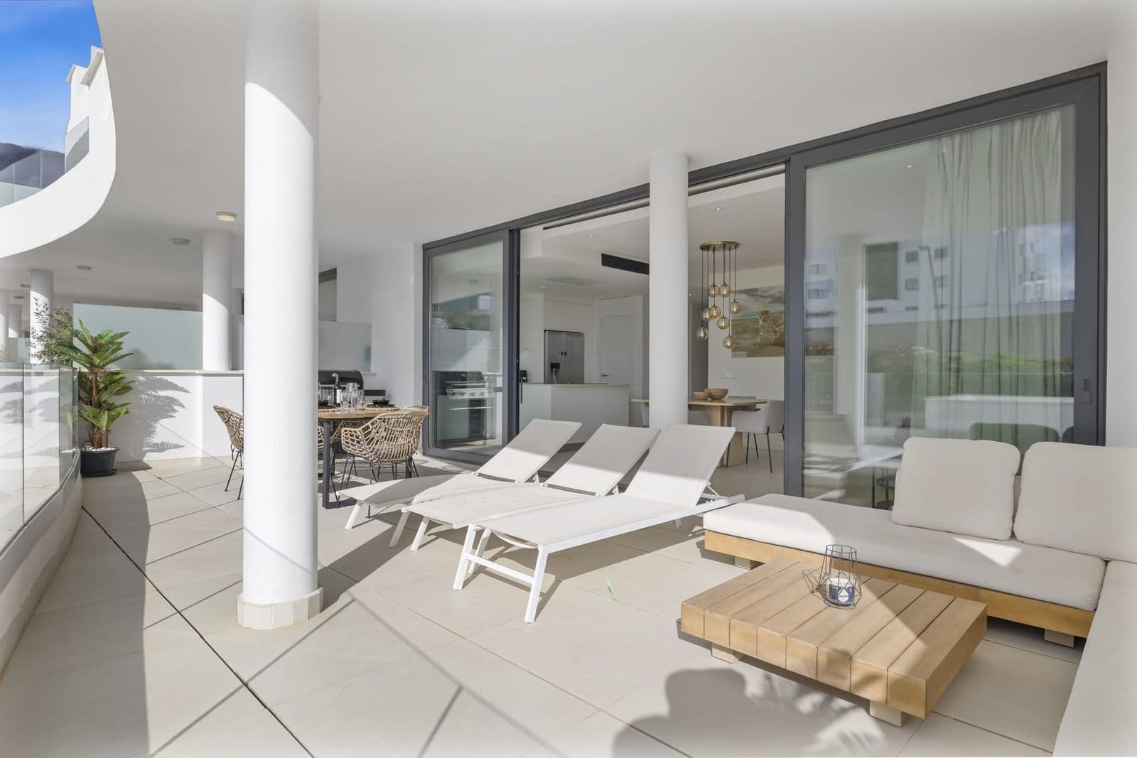 Middle Floor Apartment in Higueron, Fuengirola