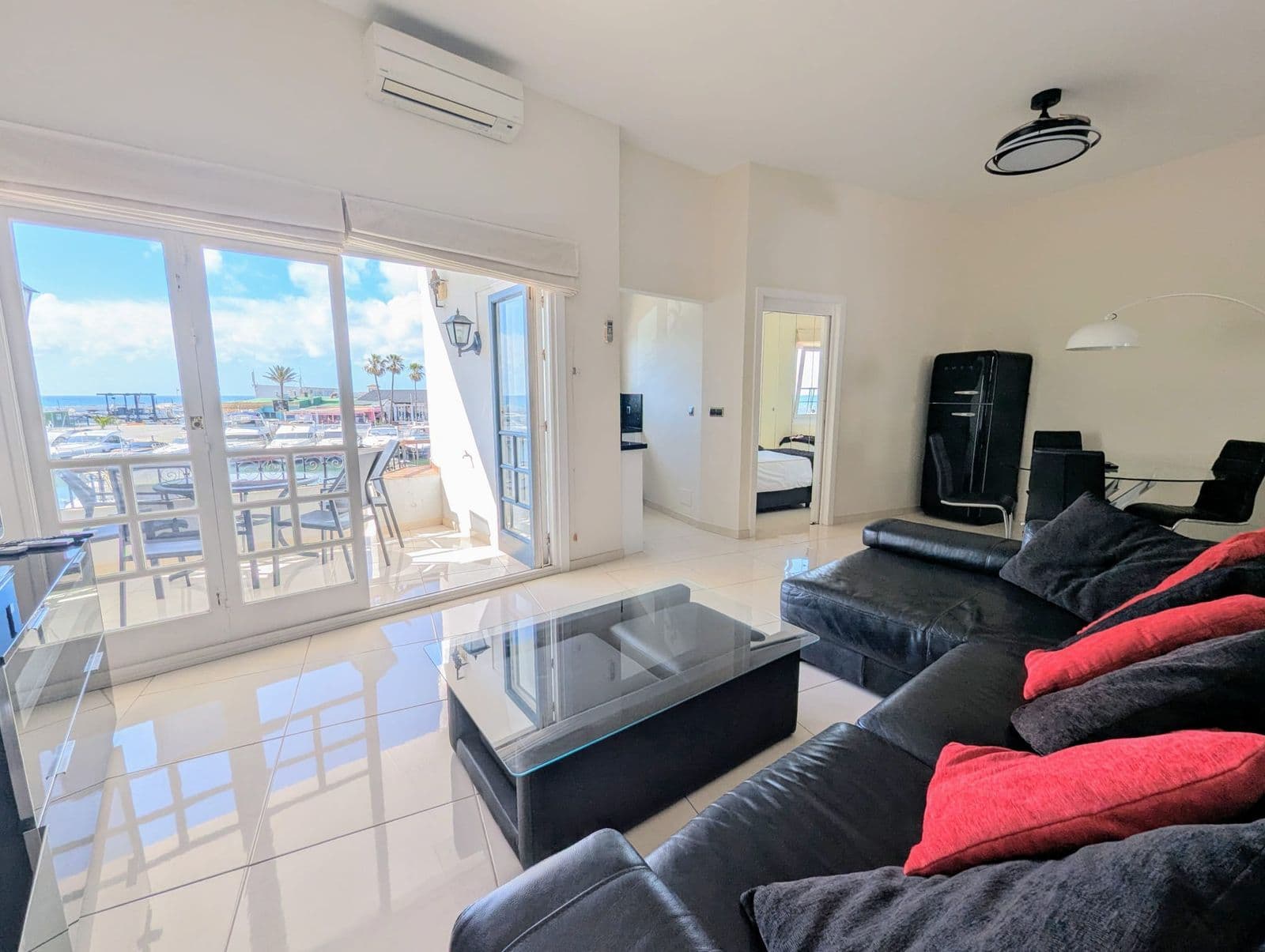 Penthouse in Puerto de Cabopino, Marbella East