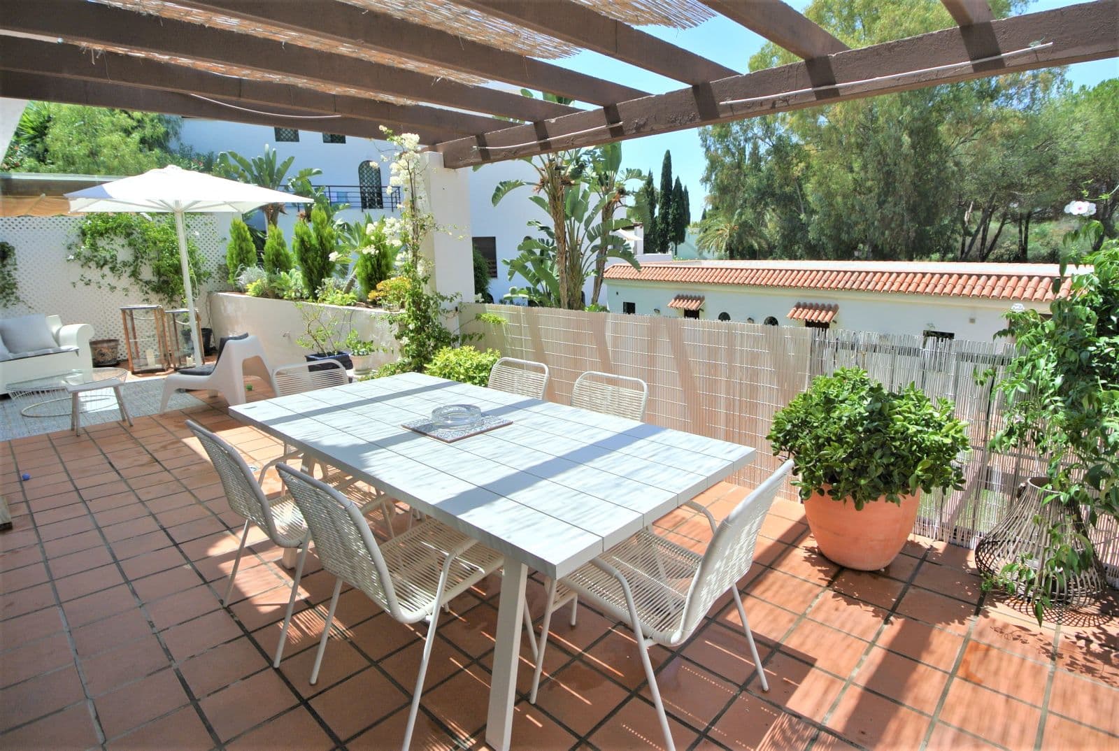 Middle Floor Apartment in The Golden Mile, Marbella
