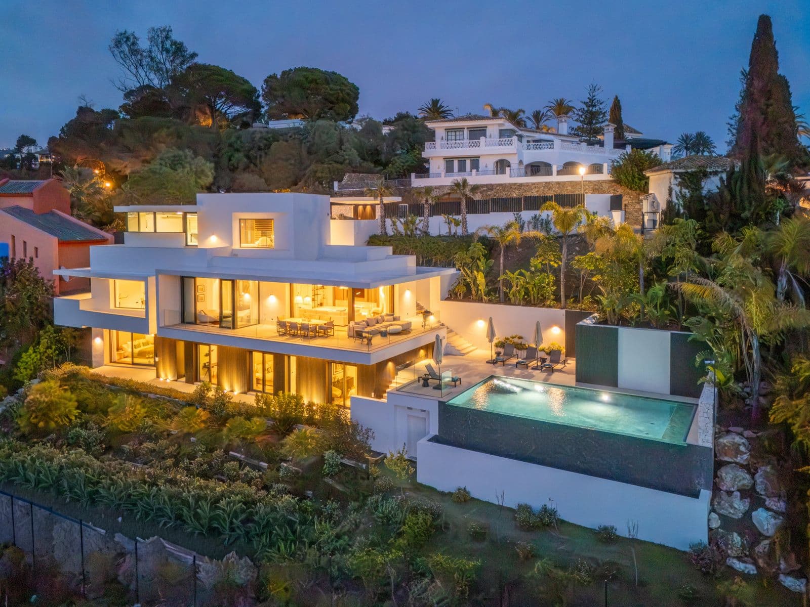 Detached Villa in El Rosario, Marbella East