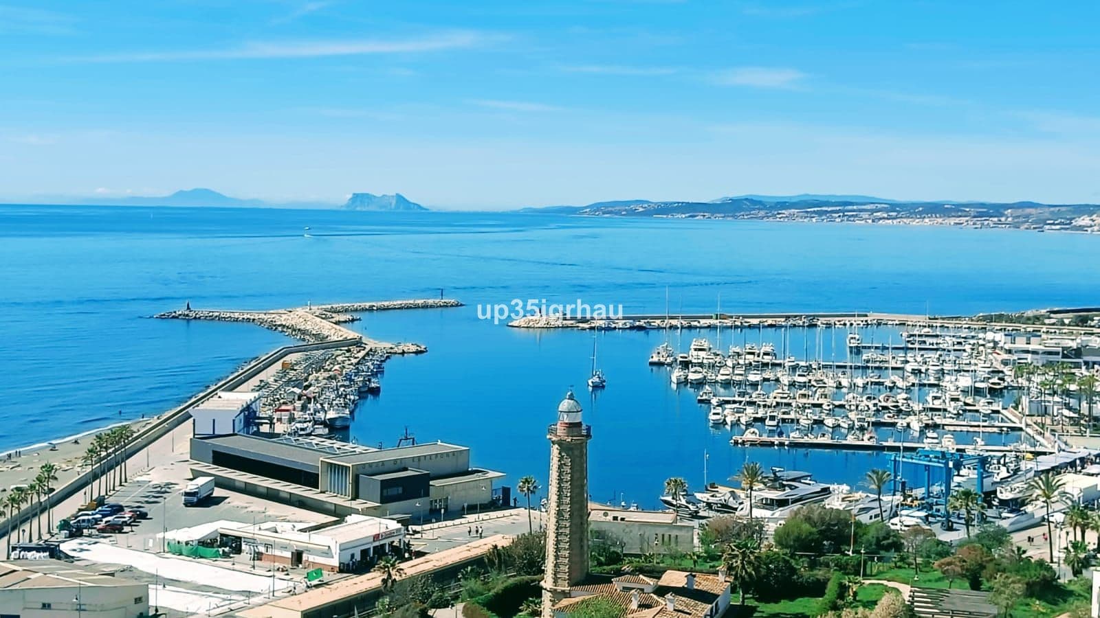 Top Floor Apartment in Estepona, Estepona